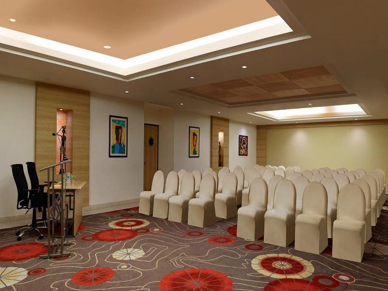Lemon Tree Premier, Ulsoor Lake, Bengaluru Exterior photo