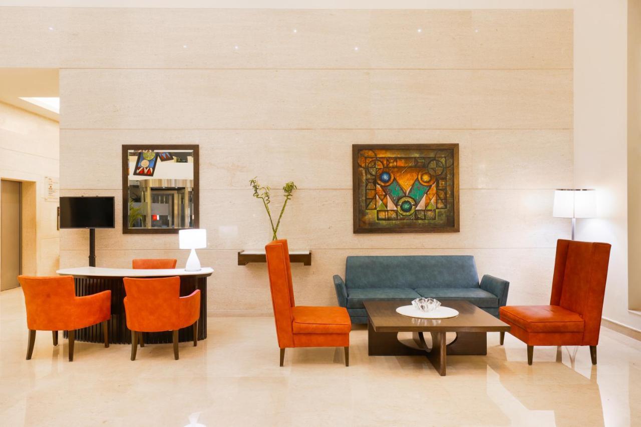 Lemon Tree Premier, Ulsoor Lake, Bengaluru Exterior photo